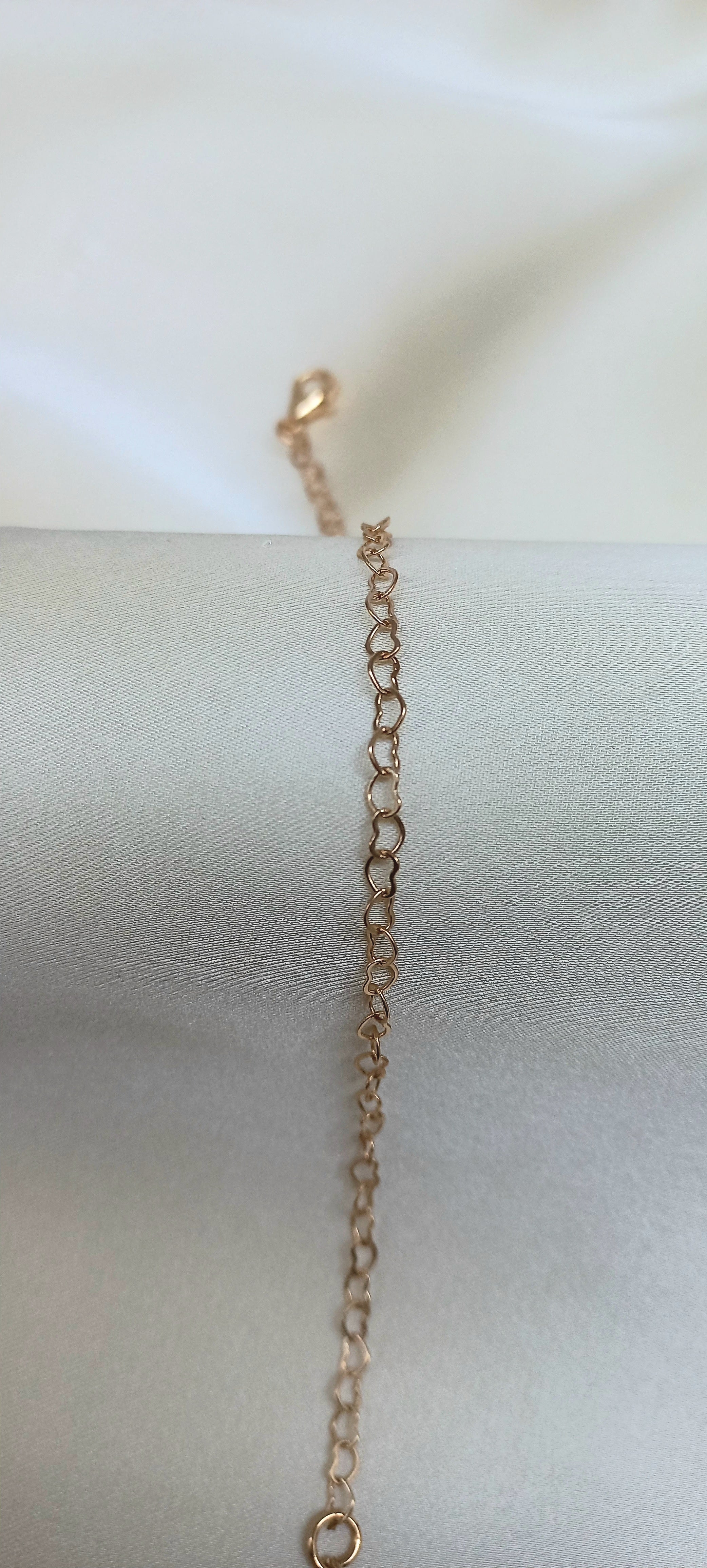Mini Heart-Link Chain Bracelet – Golden